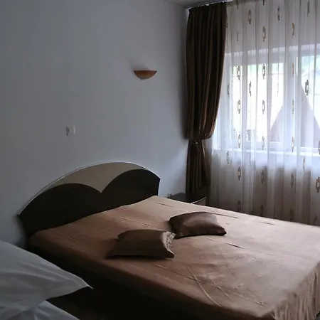בית הארחה Restaurant Piatra Craiului Dîmbovicioara