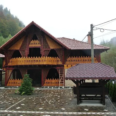 בית הארחה Restaurant Piatra Craiului Dîmbovicioara